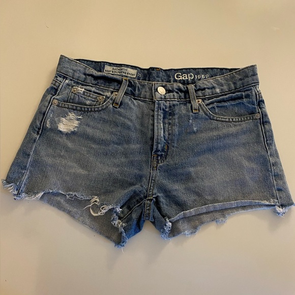 Gap authentic best girlfriend shorts size 25 - Picture 1 of 3